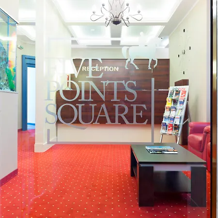 Five Points Square - Center Bed and Breakfast 4*