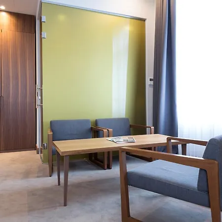 Five Points Square - Center Bed and Breakfast Βελιγράδι